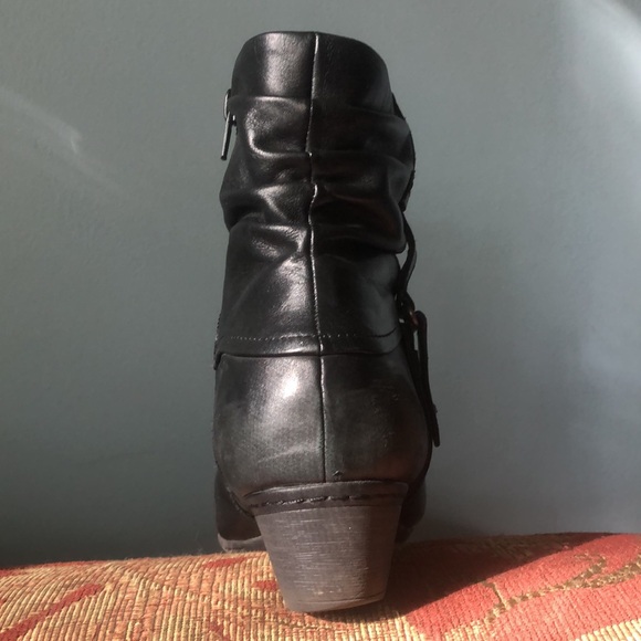10 wide black half boot. Leather. - Picture 7 of 11